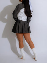 Kombi-Set aus gestreiftem Hemd und Faltenrock